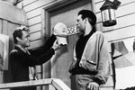 Дик Миллер в фильме «Ведро крови» (1959)