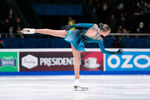 Вероника Петеримова выступает с произвольной программой на чемпионате России — 2022