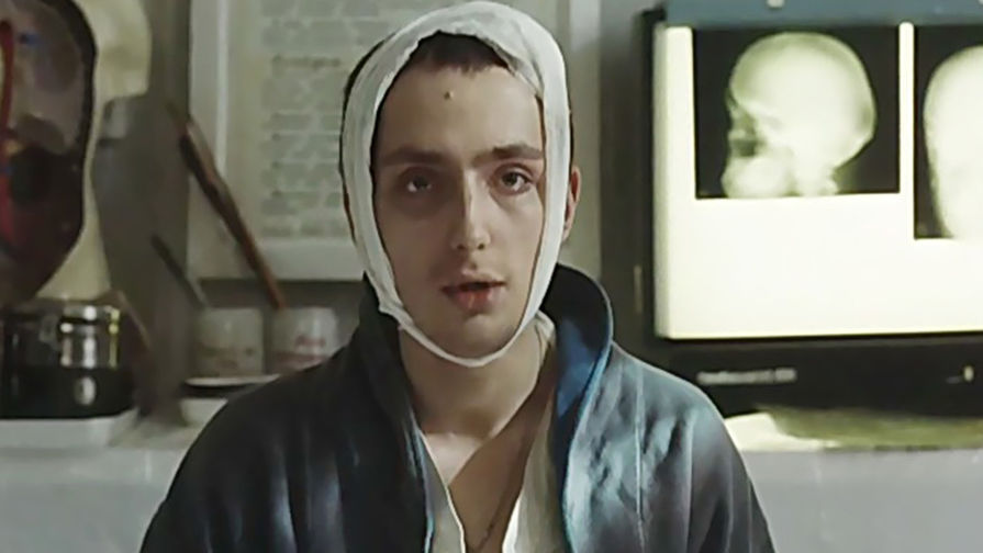 Кадр из&nbsp;фильма &laquo;Нежный возраст&raquo; (2000)