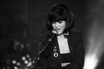 Певица Ирина Понаровская во время концерта в 1993 году