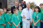 Президент РФ Владимир Путин во время посещения Всероссийского детского центра «Орленок», 2003 год
