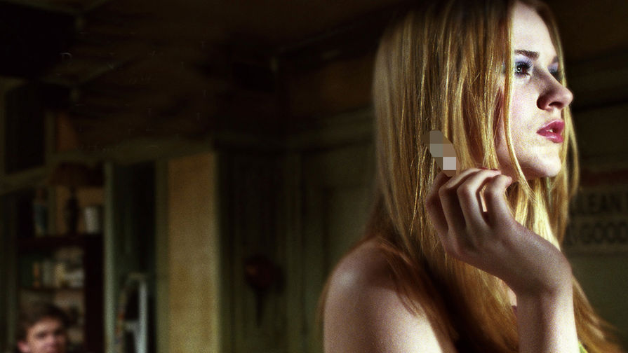 Эван Рэйчел Вуд в фильме «На острой грани» (2006)