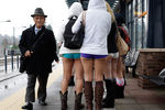 Участники акции No Pants Subway Ride в Сиэтле