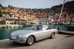 <b>Lamborghini 350&nbsp;GT</b> (годы выпуска: 1964&nbsp;- 1966). Это первый серийный автомобиль производства Lamborghini. Модель оснащалась 3,5-литровым двигателем V12. Успех 350&nbsp;GT обеспечил выживание компании, утвердив её в&nbsp;качестве жизнеспособного конкурента Ferrari.