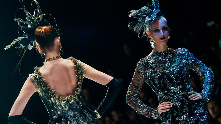 Модели на&nbsp;показе в&nbsp;рамках Недели моды Mercedes-Benz Fashion Week Russia в&nbsp;ЦВЗ &laquo;Манеж&raquo; в&nbsp;Москве