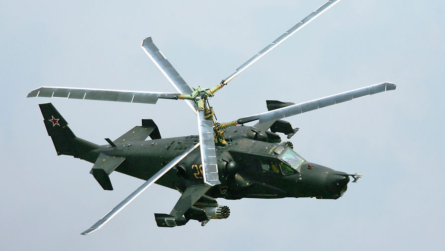 Боевой ударный вертолет Ка-50 («Черная акула»). Тренировочные полеты пилотажных групп ВВС, посвященные Дню Военно-воздушных сил