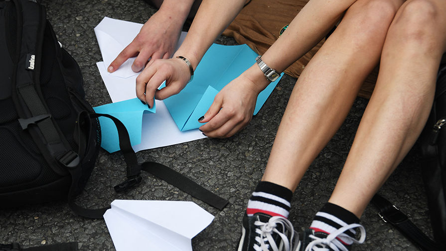 Участники митинга в&nbsp;поддержку мессенджера Telegram на&nbsp;проспекте Сахарова в&nbsp;Москве, 30 апреля 2018 года
