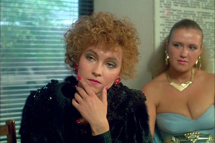 Кадр из&nbsp;фильма &laquo;Интердевочка&raquo;, 1989&nbsp;год