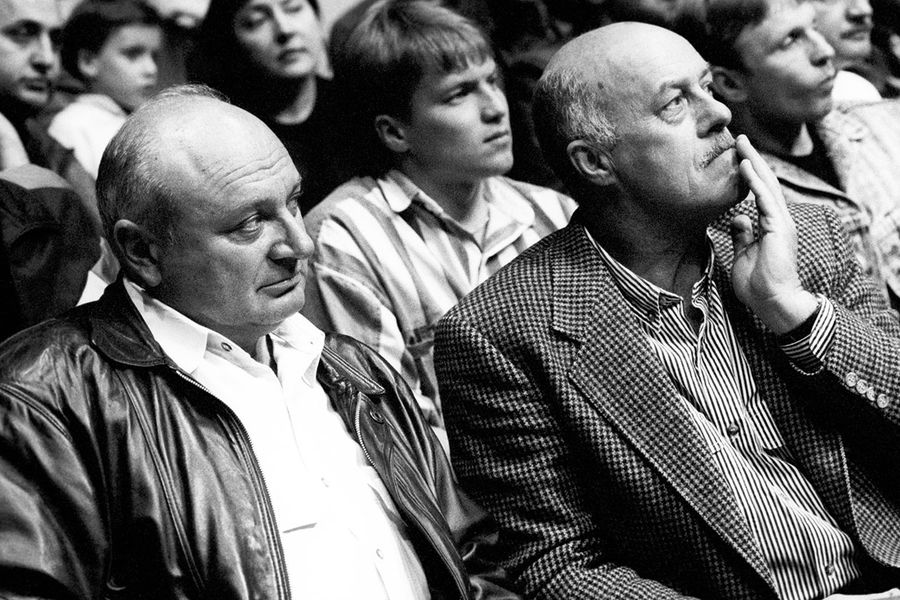 Писатель-сатирик Михаил Жванецкий (слева) и кинорежиссер Станислав Говорухин, 1991&nbsp;год