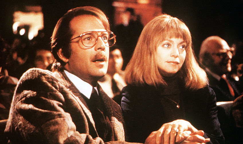 Брюс Уиллис и Голди Хоун в фильме «Смерть ей к лицу» (1992)