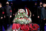 На церемонии прощания с Арменом Джигарханяном в Москве, 17 ноября 2020 года