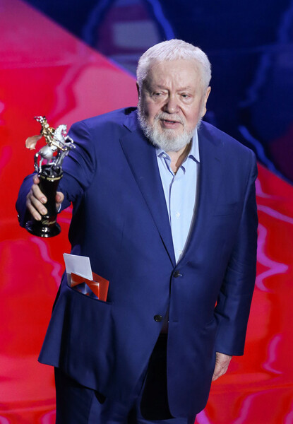 Режиссер Сергей Соловьев перед&nbsp;показом своего фильма &laquo;Ке-ды&raquo; на&nbsp;церемонии открытия 38-го Московского международного кинофестиваля в&nbsp;концертном зале &laquo;Россия&raquo;, 2016&nbsp;год