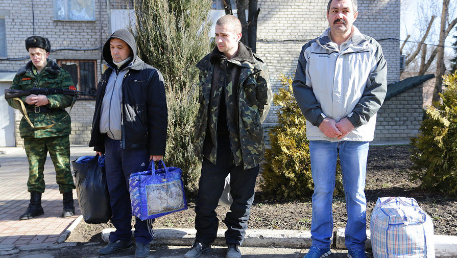 Обмен пленными по формуле «три на шесть» между ЛНР и Киевом в Луганской области