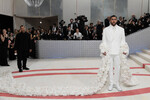 Bad Bunny на Met Gala 2023