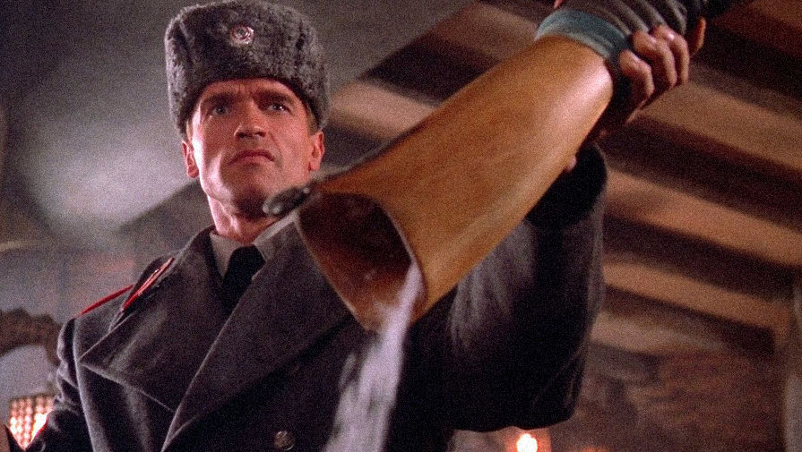 &laquo;Красная жара&raquo; (1998). Классическая развесистая клюква. Арнольд Шварцнеггер играет советского милиционера Ивана Данко, который едет в&nbsp;Америку, чтобы разобраться с&nbsp;русской мафией. Кокаинум, «какие ваши доказательства?» и прочие шедевры появились именно в&nbsp;этом фильме.