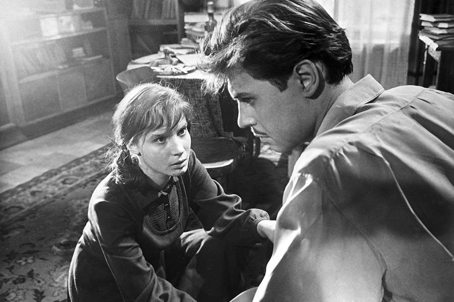 Наталья Величко и Георгий Мартынюк в&nbsp;сцене из&nbsp;фильма &laquo;Тишина&raquo;, 1963&nbsp;год