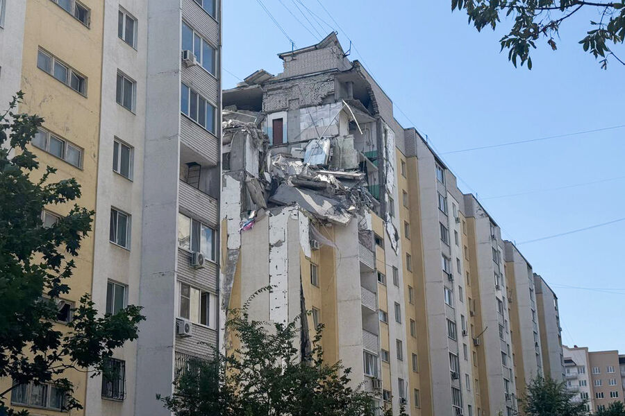 Последствия взрыва бытового газа в&nbsp;подъезде 10-этажного жилого дома в&nbsp;Саратове, 25&nbsp;июля 2025&nbsp;года