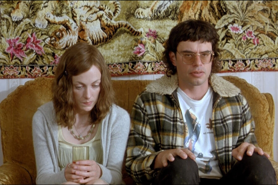 <b>&laquo;Орел против акулы&raquo; (2007)</b>
<br><br>
Для&nbsp;пущей визуальной нелепости актеров заставляли носить обувь сильно большего размера, из-за чего им было тяжело передвигаться в&nbsp;кадре.
