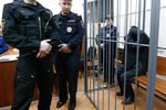 Предполагаемый организатор теракта в Санкт-Петербурге Аброр Азимов в Басманном суде Москвы, 18 апреля 2017 года