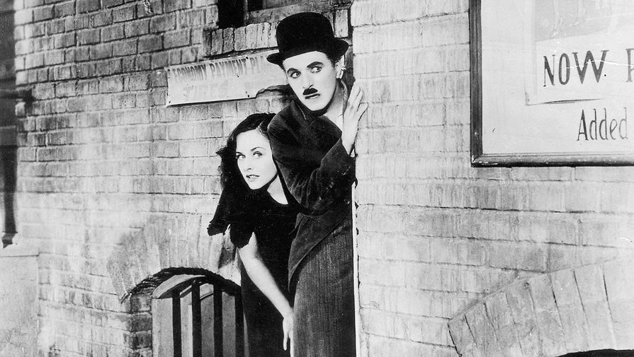 Чарли Чаплин и Полетт Годдар в фильме «Новые времена» (1936)
