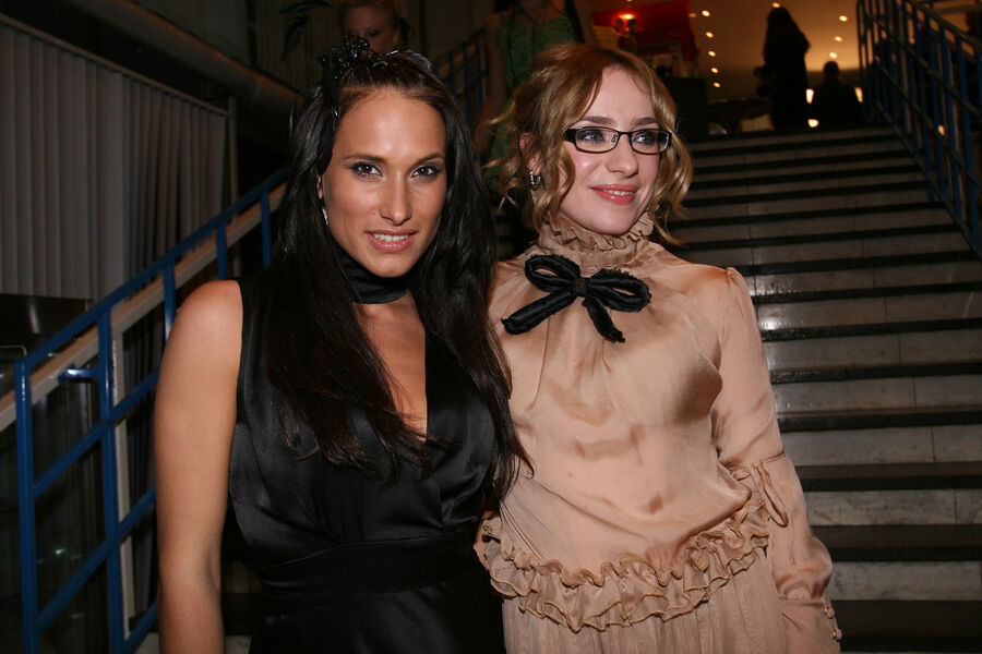 VJ МариКа и Тутта Ларсен на&nbsp;церемонии MTV Russia Movie Awards, 2008&nbsp;год