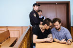 Корреспондент «Новой газеты» Али Феруз (Худоберди Нурматов) в Мосгорсуде во время рассмотрения жалобы защиты на депортацию журналиста в Узбекистан, 7 августа 2017 года