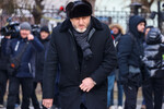 Министр Чеченской Республики по национальной политике, внешним связям, печати и информации Джамбулат Умаров у Храма Святителя Николая во время прощания с актером Олегом Стриженовым, 12 февраля 2025 года 
