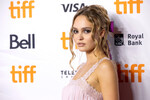 Лили-Роуз Депп на премьере фильма «Волк» в рамках Международного кинофестиваля в Торонто, 2021 год