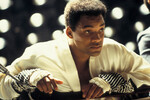 Уилл Смит в сцене из фильма «Али» (2001)