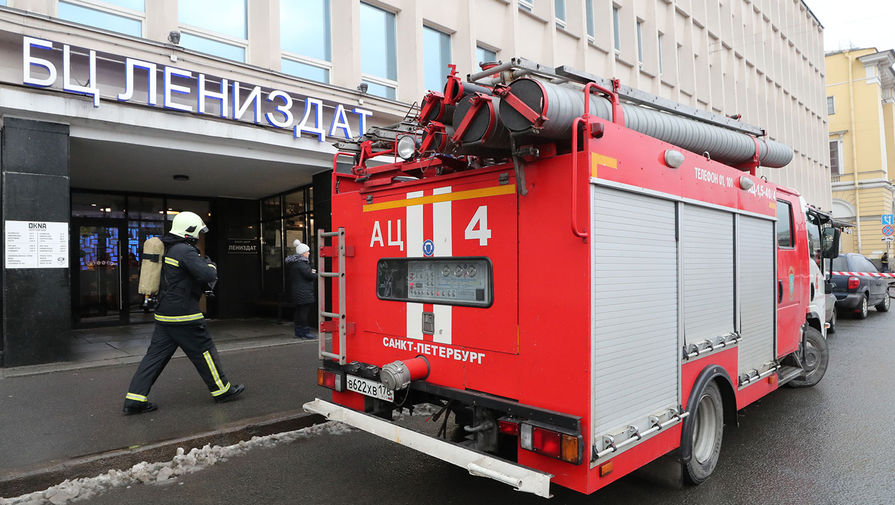 Тушение пожара в&nbsp;здании «Лениздата» в&nbsp;Санкт-Петербурге, 2 февраля 2020 года