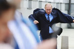 Президент России Владимир Путин на церемонии открытия памятного креста в честь убитого князя Сергея Александровича
в Кремле, 4 мая 2017 года