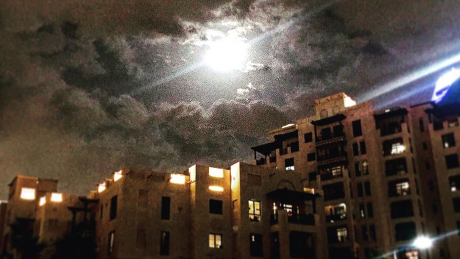 Суперлуние в ОАЭ, 19 февраля 2019 года