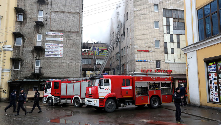 Тушение пожара в&nbsp;здании «Лениздата» в&nbsp;Санкт-Петербурге, 2 февраля 2020 года