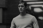 <b>«Посвященный» (2014).</b> Фильм — экранизация романа «Дающий» писательницы Лоис Лоури. Сюжет фильма разворачивается в постапокалиптическом мире будущего, где на плечи юноши Джонаса ложится бремя по его спасению. Скарсгард в проекте исполнил роль отца мальчика.
