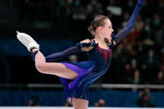 Анастасия Зинина выступает в произвольной программе на чемпионате России — 2022