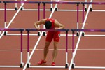 Олимпийский чемпион-2004 в беге на 110 метров с барьерами китаец Лю Сян в предварительных забегах на Играх в Лондоне не смог закончить дистанцию, получив травму правого голеностопа перед преодолением первого барьера
