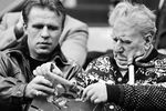 1994 год. Тренер по хоккею с шайбой Анатолий Тарасов и хоккеист Вячеслав Фетисов