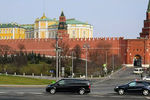 Кортеж патриарха Московского и всея Руси Кирилла перед молитвой об избавлении от вредоносного поветрия — коронавирусной инфекции, 3 апреля 2020 года