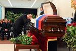 Президент России Владимир Путин на церемонии прощания с главой МЧС Евгением Зиничевым, 10 сентября 2021 года