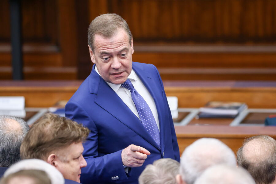 Заместитель председателя Совета безопасности РФ Дмитрий Медведев на&nbsp;расширенном заседании коллегии министерства обороны РФ в&nbsp;Национальном центре управления обороной, 2024&nbsp;год