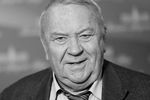 <b>Владимир Евгеньевич Фортов (23 января 1946 – 29 ноября 2020).</b> Советский и российский физик, академик РАН. Президент Российской академии наук с 29 мая 2013 по 23 марта 2017