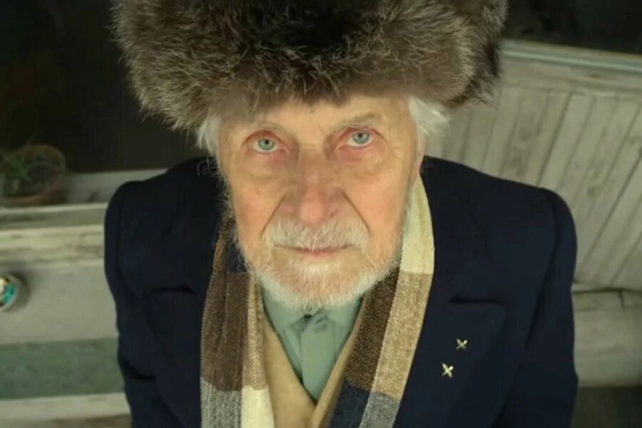 Кадр из&nbsp;фильма &laquo;Подъёмная сила&raquo; (2014)
