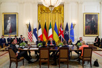 Во время переговоров с участием президента США Дональда Трампа, президента Украины Владимира Зеленского и европейских лидеров в Белом доме, США, 18 августа 2025 года