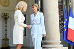 Супруги президентов Франции и Украины Брижит Макрон и Елена Зеленская в&nbsp;Елисейском дворце в&nbsp;Париже, 17 июня 2019 года