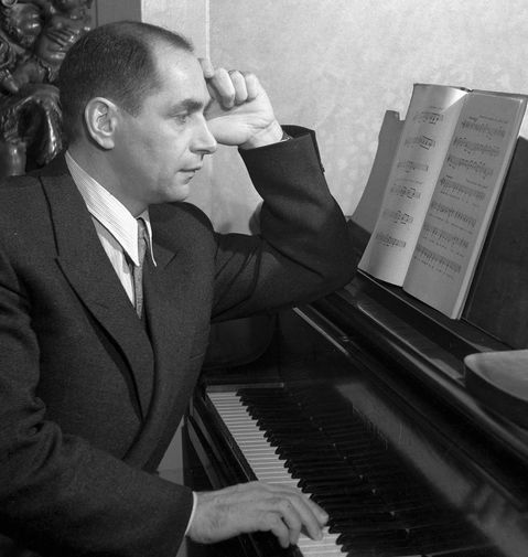 Игорь Моисеев, танцовщик, балетмейстер, хореограф, балетный педагог. Народный артист СССР. В&nbsp;1937 году создал первый в&nbsp;стране профессиональный ансамбль народного танца (Ансамбль народного танца СССР), 1952&nbsp;год