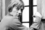 Актер Евгений Жариков в роли Николая Кондратьева в сериале «Рожденная революцией. Комиссар милиции рассказывает» (1974—1977)