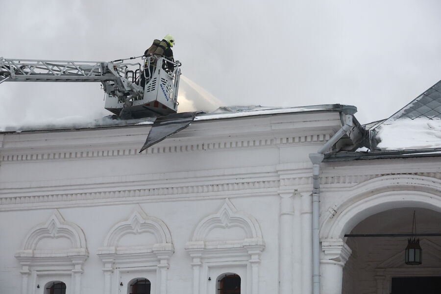 Тушение пожара в&nbsp;усадьбе Лопухиных в&nbsp;Малом Знаменском переулке в&nbsp;Москве, 10&nbsp;декабря 2022&nbsp;года