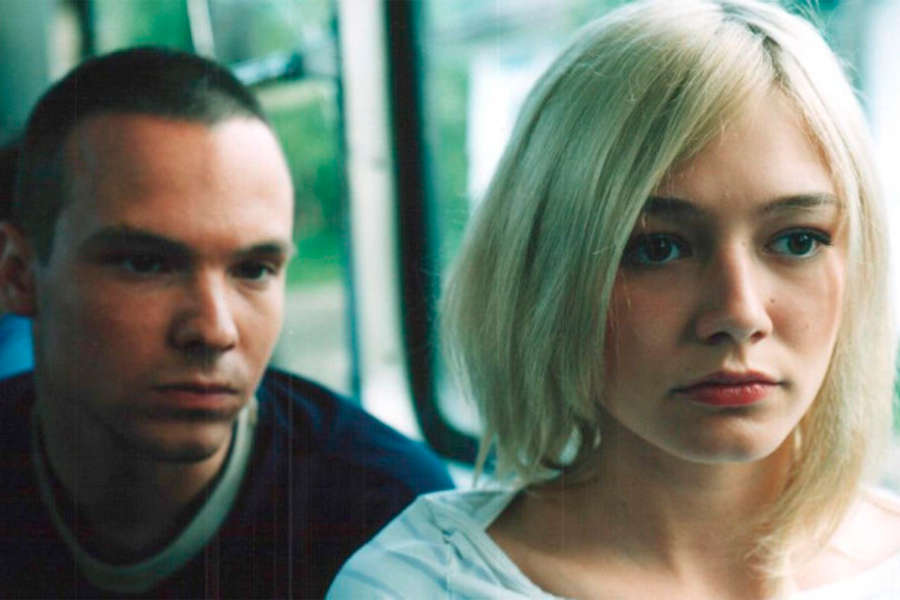 Алексей Чадов и Оксана Акиньшина в&nbsp;кадре из&nbsp;фильма &laquo;Игры мотыльков&raquo; (2003)