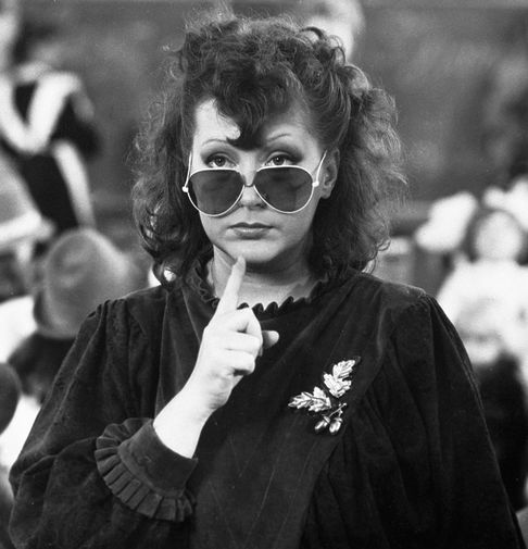 Алла Пугачева в роли певицы в художественном фильме «Сезон чудес», 1985 год