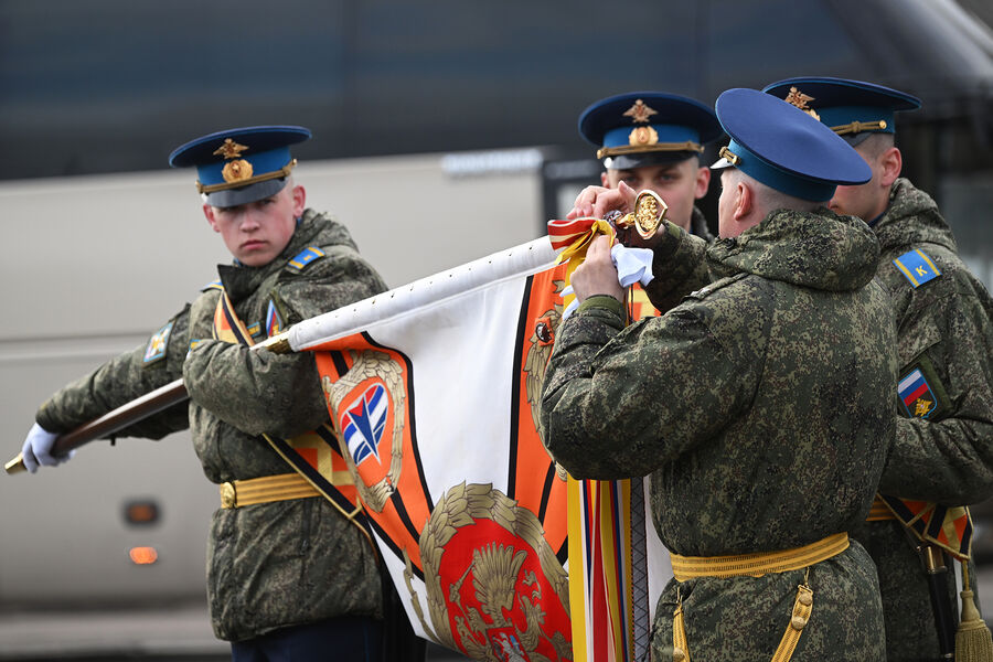 Военнослужащие перед&nbsp;началом генеральной репетиции военного парада в&nbsp;честь 79-летия Победы в&nbsp;Великой Отечественной войне, 5&nbsp;мая 2024&nbsp;года